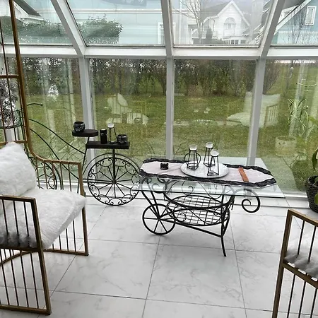 Kartepe'nin Kalbinde Somineli Mustakil Villa