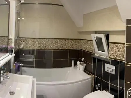 Kartepe'nin Kalbinde Somineli Mustakil Villa Kosekoy