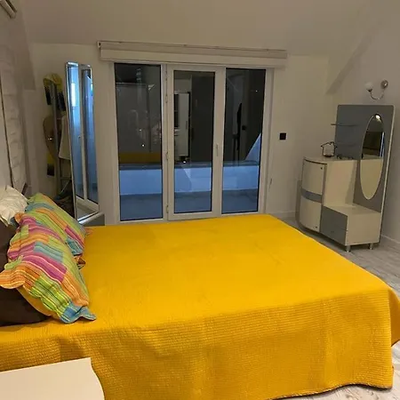 Kartepe'nin Kalbinde Somineli Mustakil Villa Kosekoy