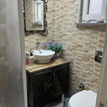Villa Kartepe'nin Kalbinde Somineli Mustakil Kosekoy